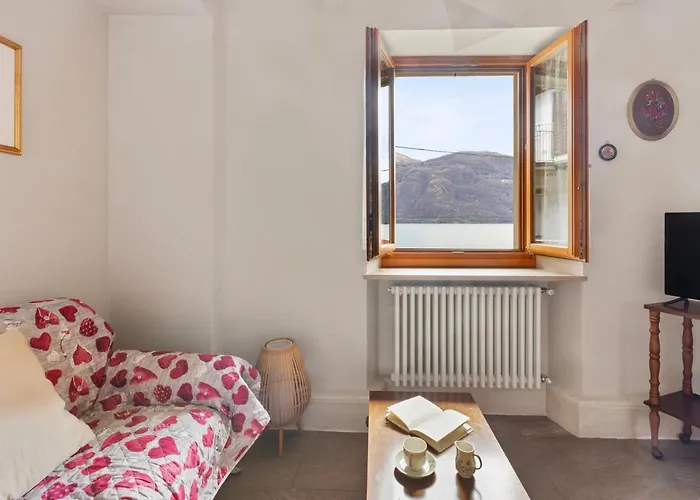 Le Finestre Sul - Maggiore Estate By Ginin * 坎诺比奥