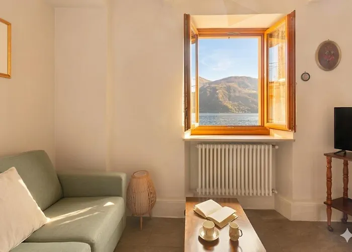 Le Finestre Sul - Maggiore Estate By Ginin Apartman